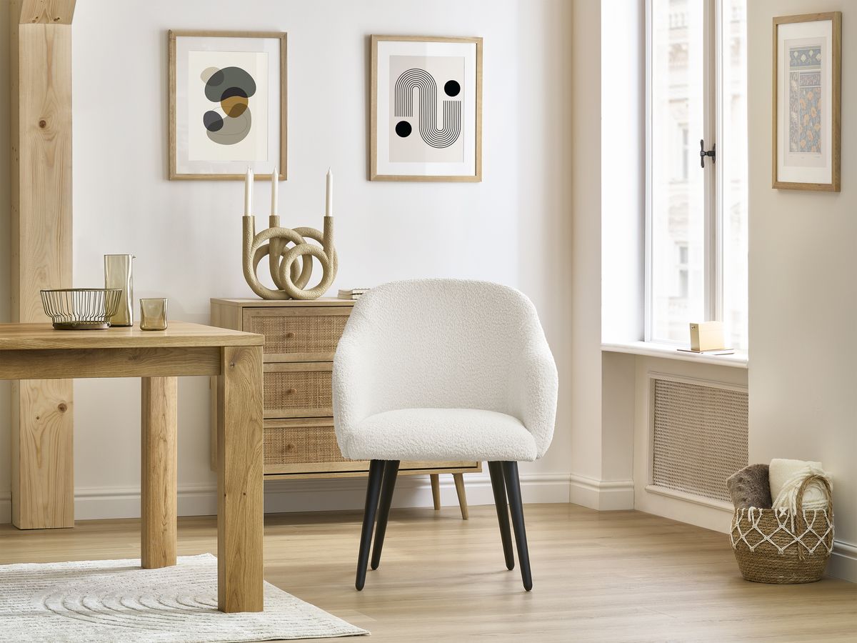 Chaise SOPHIE tissu bouclette et pieds scandinaves noirs
