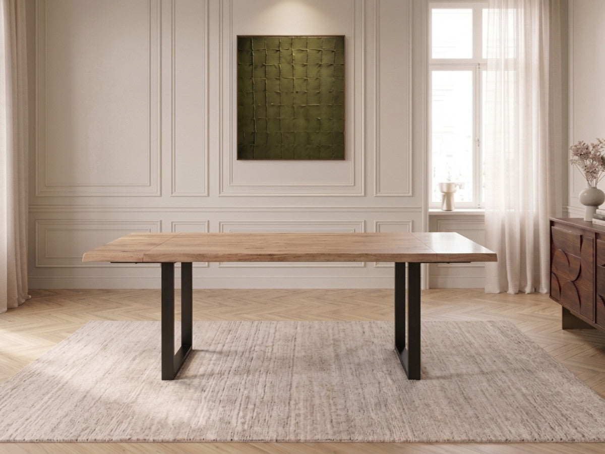 Uitschuifbare eettafel WENDY van massief eikenhout met vierkante metalen poten