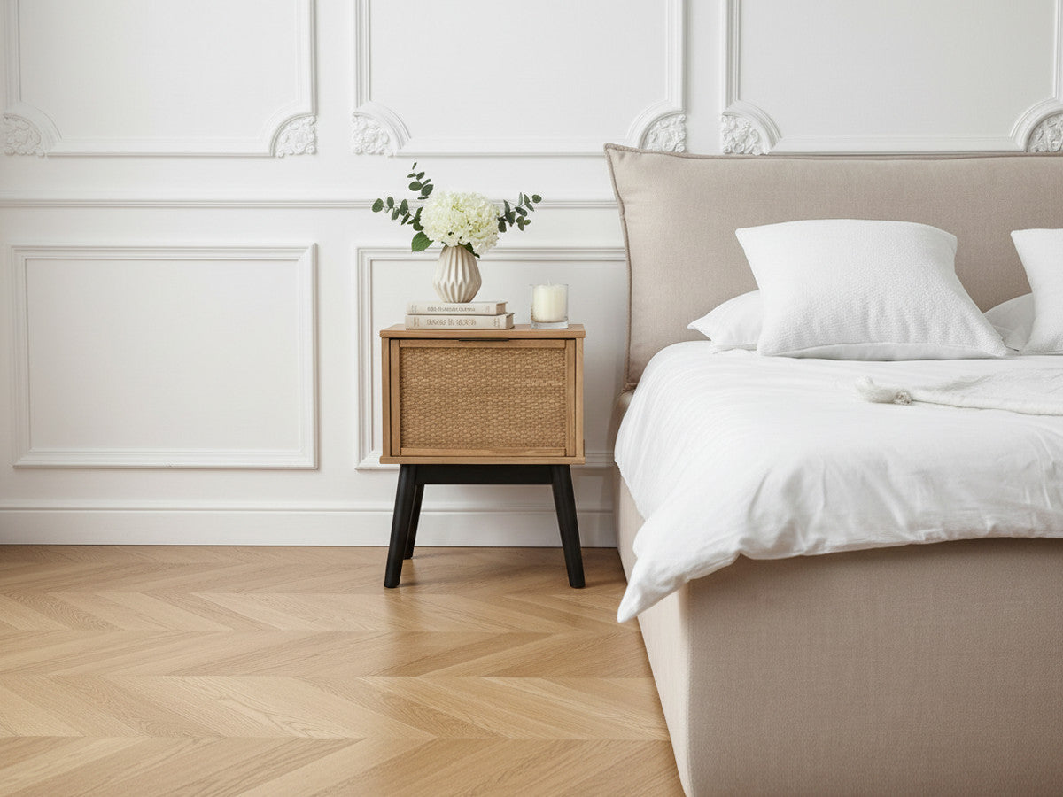 Table de chevet ALBI bois massif et rotin