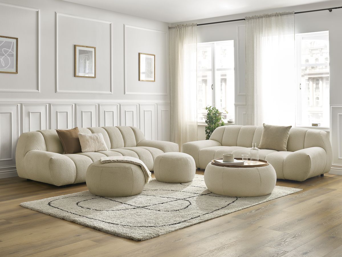 Ensemble canapé droit fixe 3 + 2 places HAYDEN tissu bouclette avec 1 pouf grand avec plateau, 1 pouf grand et 1 pouf petit