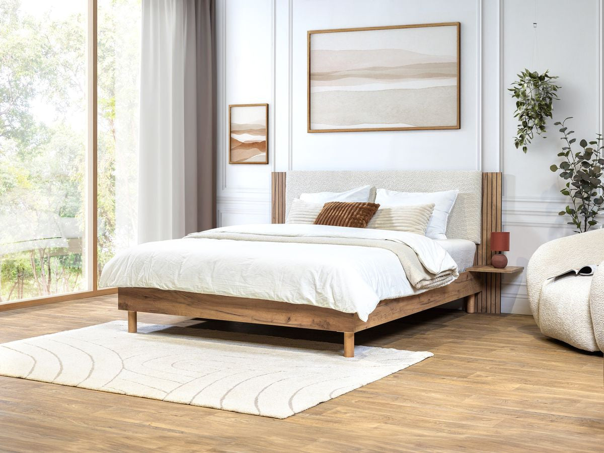 LIOR bed met massieve lattenbodem en poten van natuurlijk hout