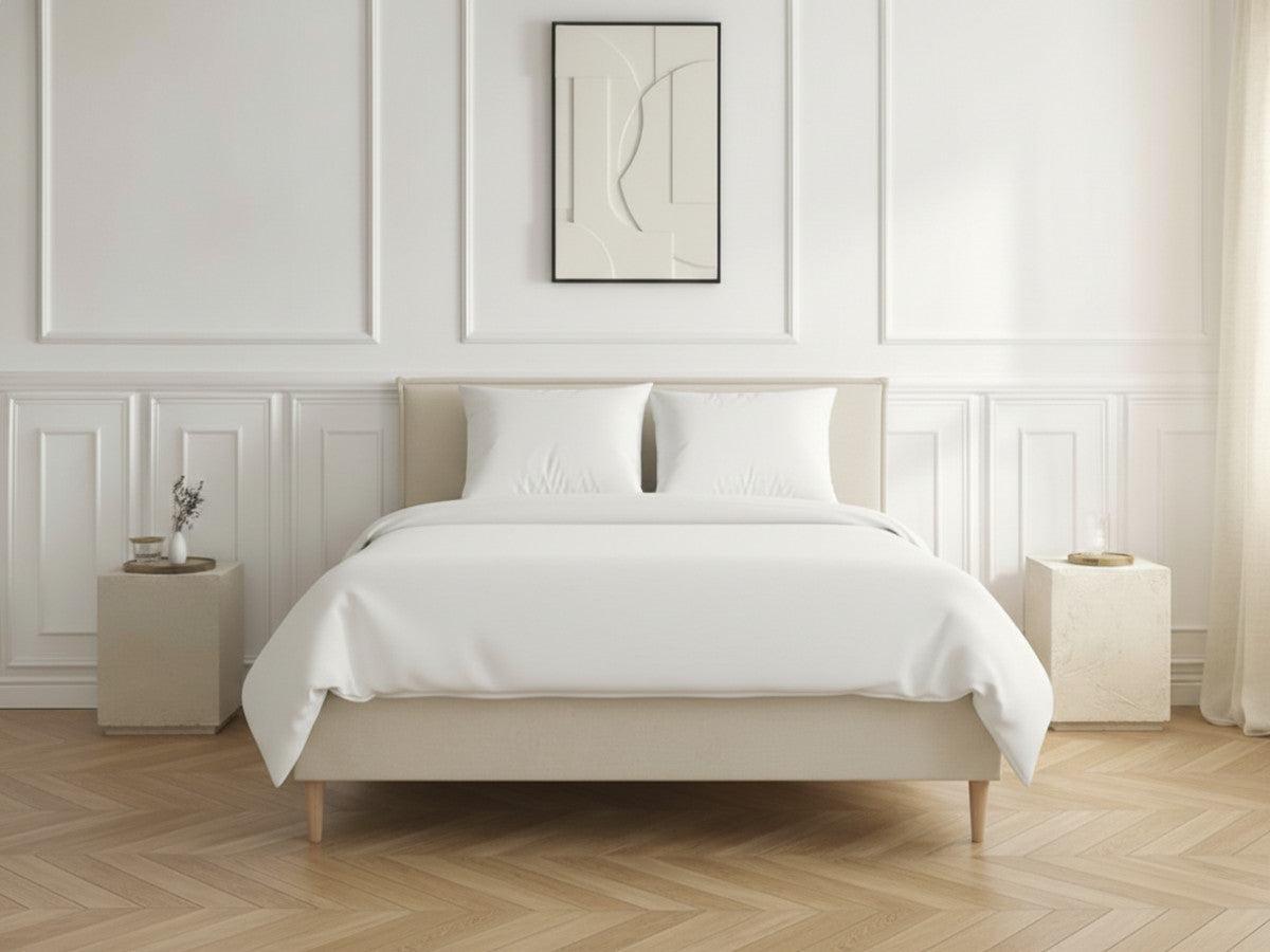 Lit SARY avec lattes massives pieds en bois naturel