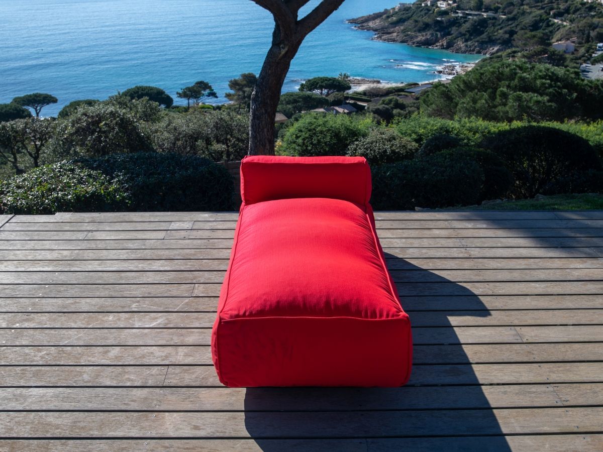 Chaise longue zonder armleuningen voor de modulaire tuinbank GIULIA met beschermhoes